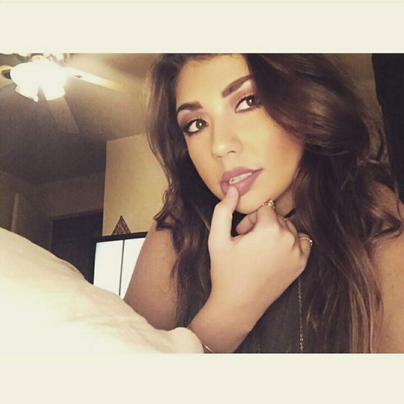 Meet your Posher, Tonya - Picture 2 of 8